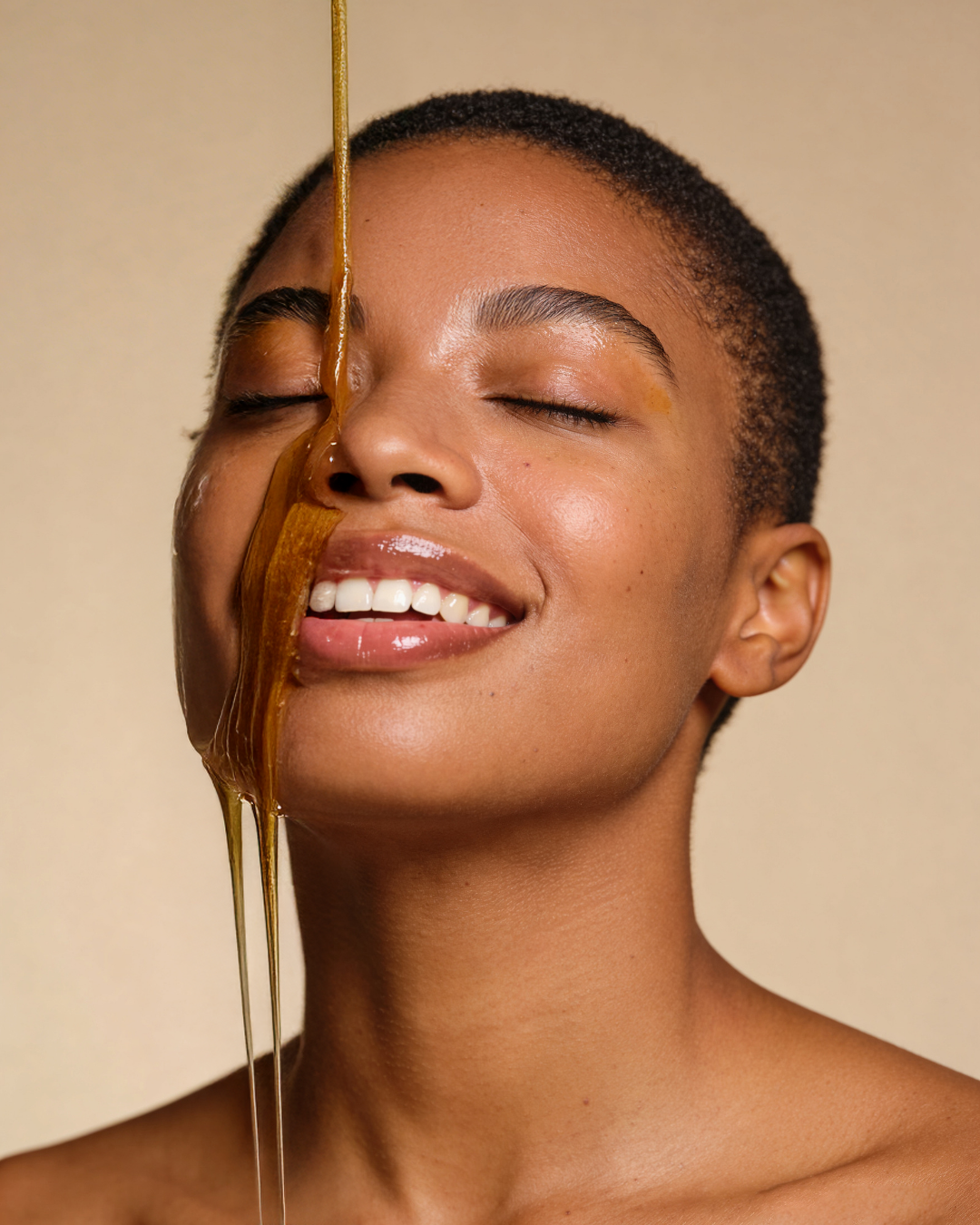 DIY Mānuka Honey Face Masks for Glowing Skin